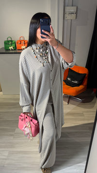 ENSEMBLE A CARREAUX TAUPE