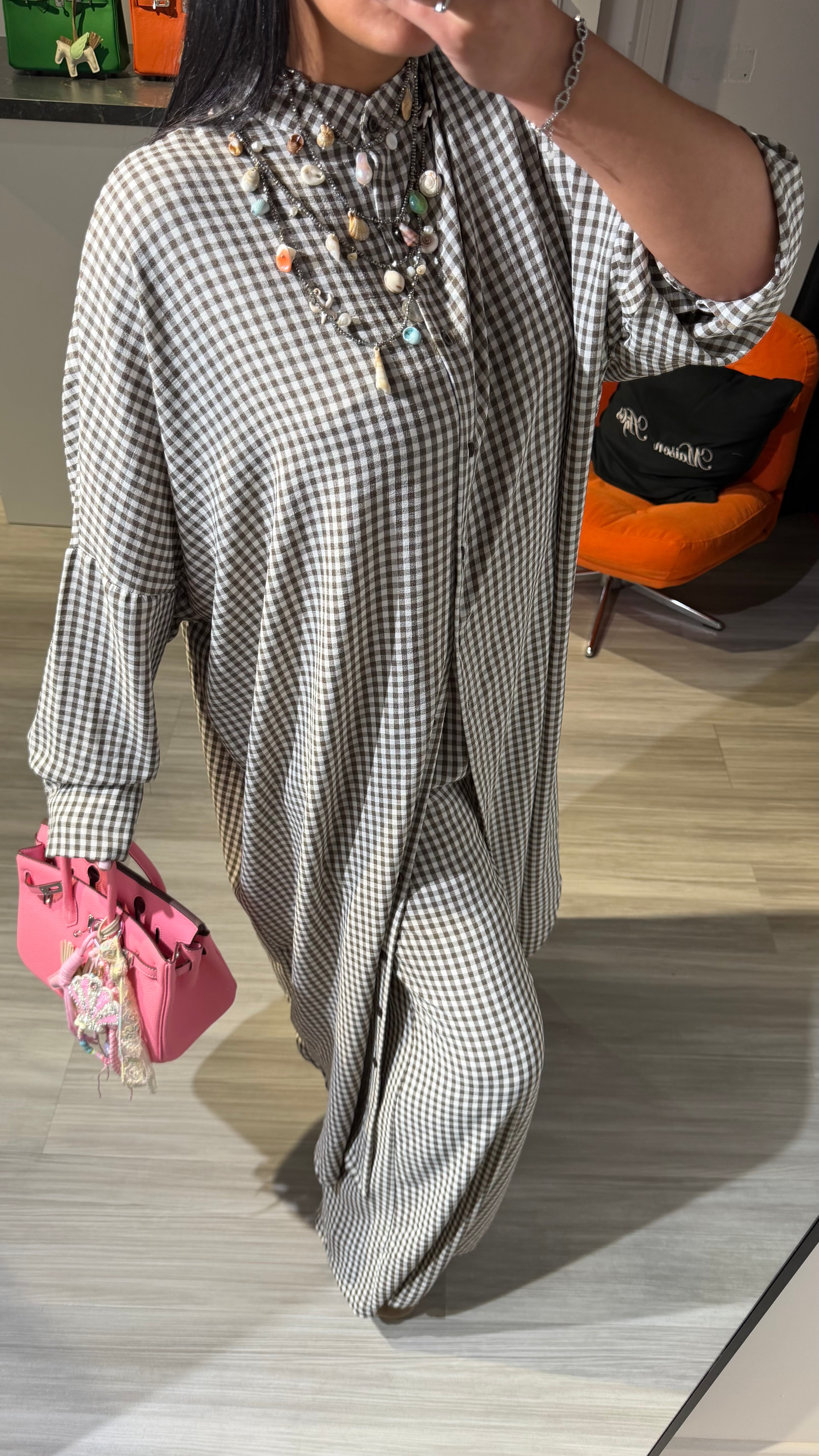 ENSEMBLE A CARREAUX TAUPE
