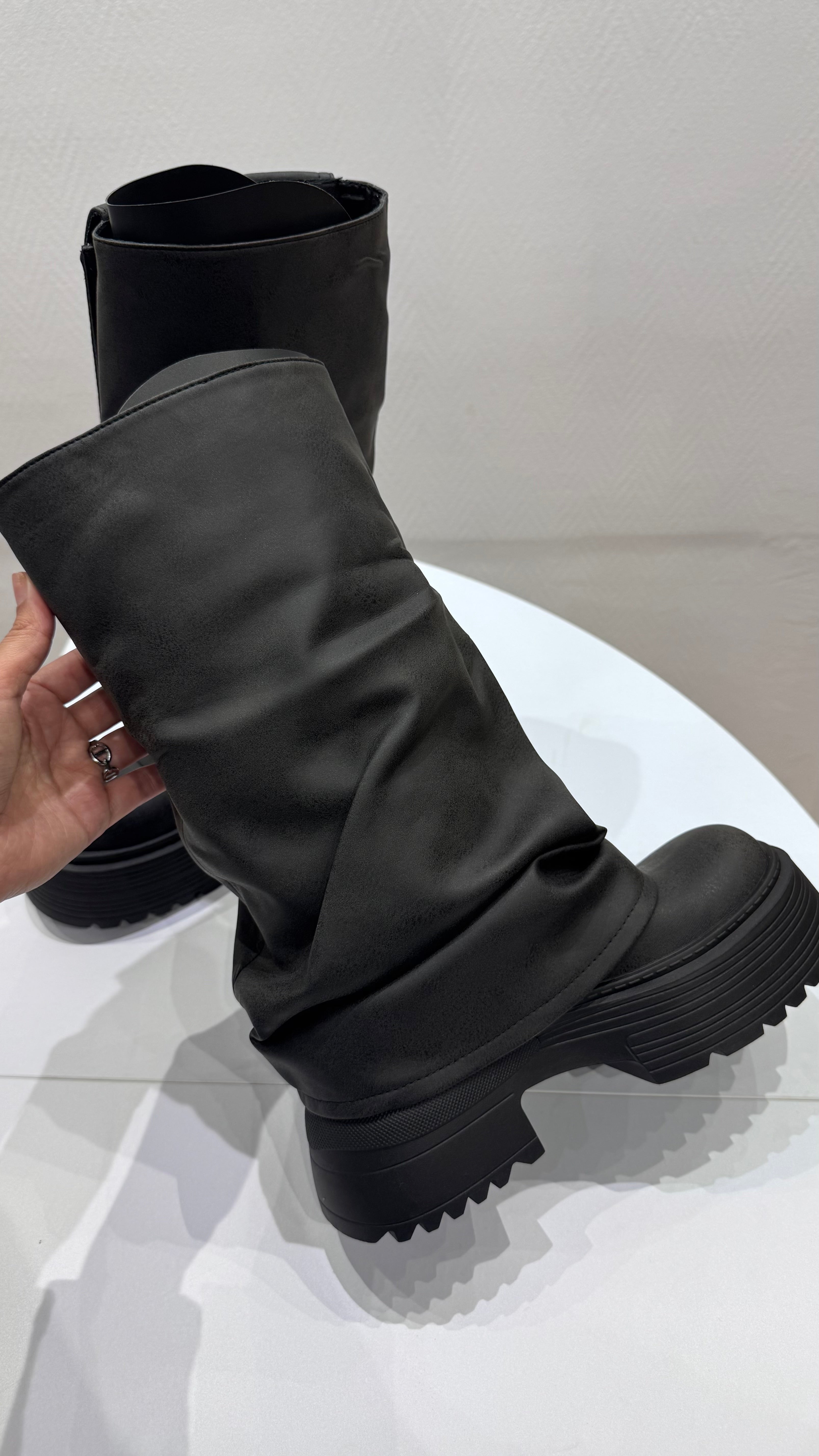 BOOTS CARGO