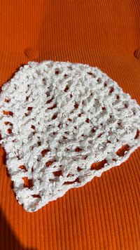 BONNET BLANC SEQUINS