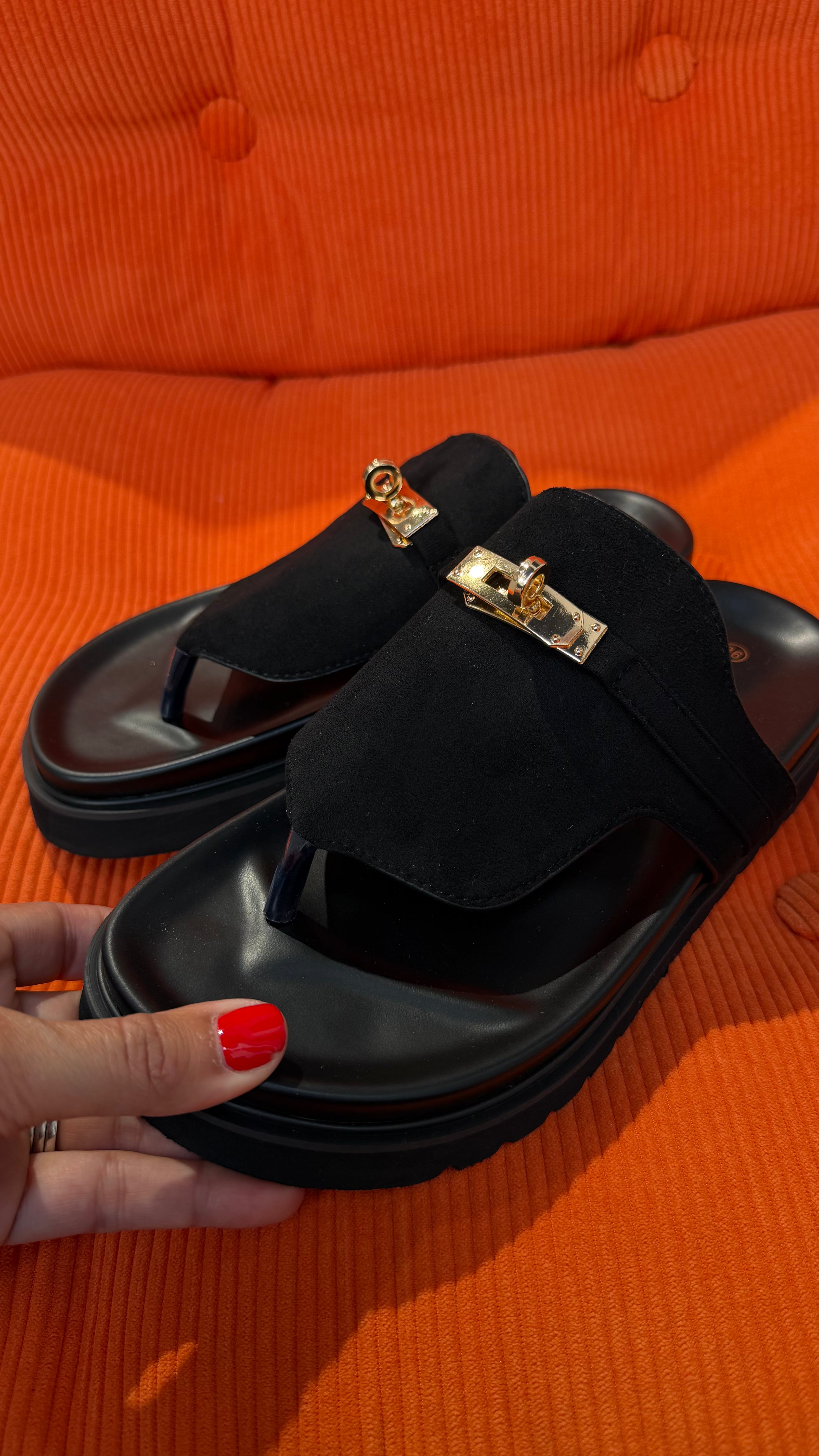 CHAUSSURES